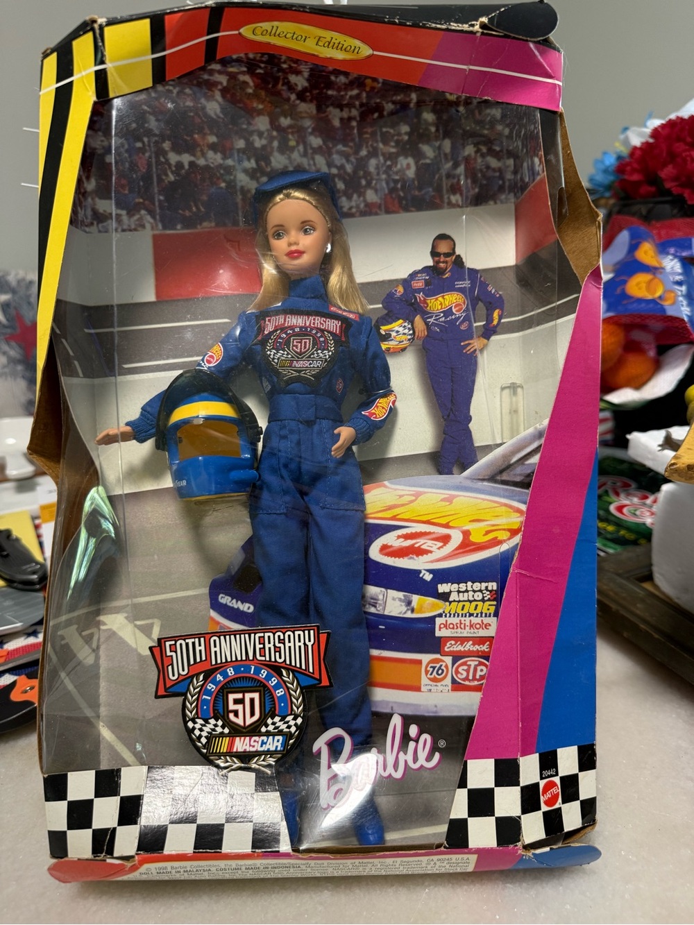 Dmg Pkg 1998 Barbie 50th Anniversary Nascar Hot Wheels Mattel